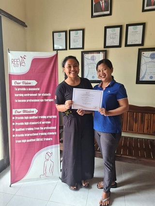 Reeva Bali Spa School Student