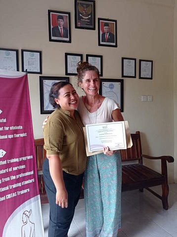 Reeva Bali Spa School Student